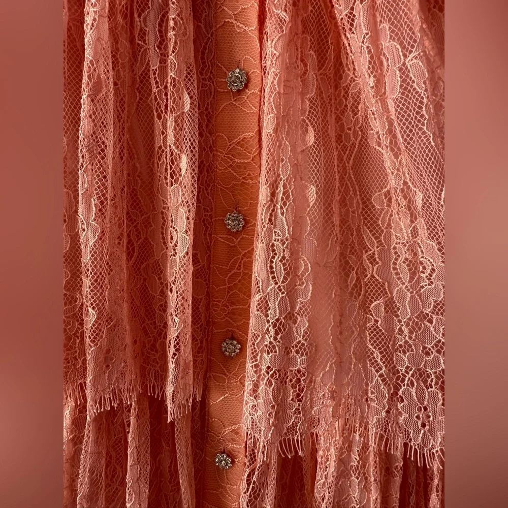 Alice + Olivia Joanie Tiered Ruffle Button-Down Dress - Picture 4 of 16